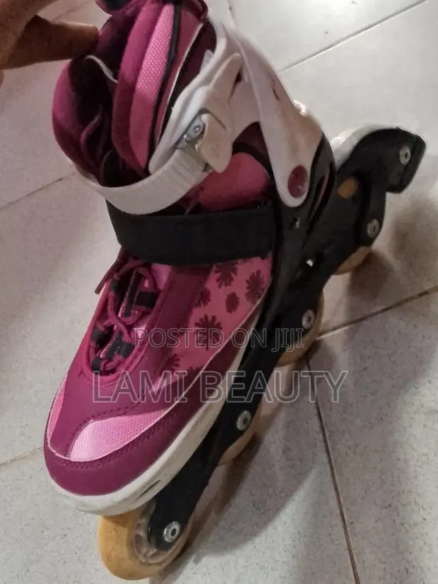 Roller Blades Skating Shoes Size 37 · Photo 1