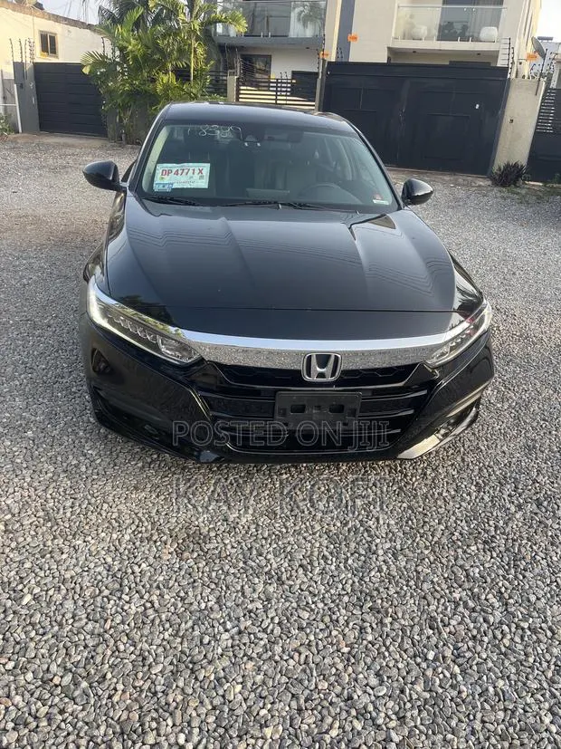 Honda Accord LX (1.5L 4cyl Turbo CVT) 2019 Black · Photo 1
