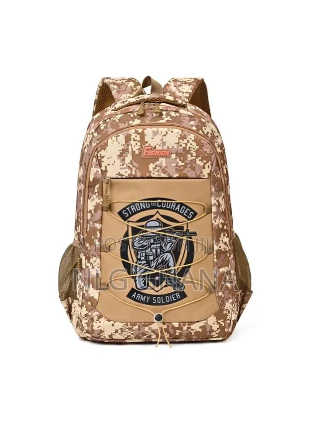 Outdoor 20l Backpack Large Capacity Daypack School Bag. Tvx28090 · Photo 1