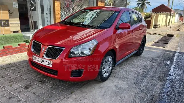 Pontiac Vibe 2010 Red