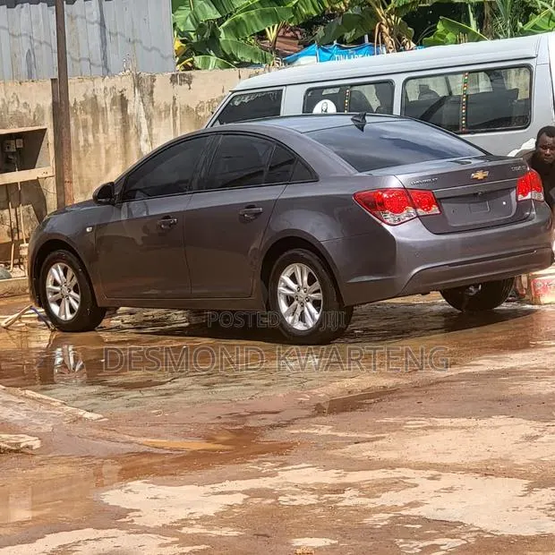 Chevrolet Cruze 1LT Auto 2013 Gray · Photo 1