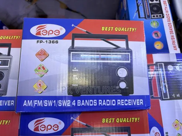 Radio Receiver · Photo 1