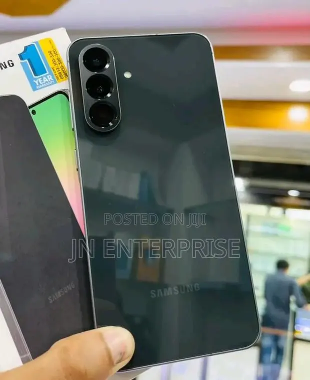 New Samsung Galaxy A57 256 GB Black · Photo 1