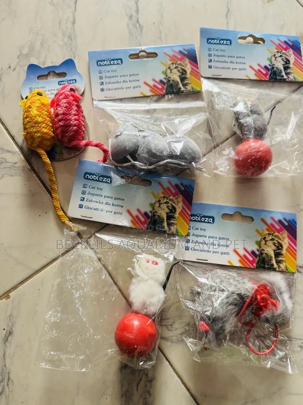 P, Mouse Play Toy · Photo 1