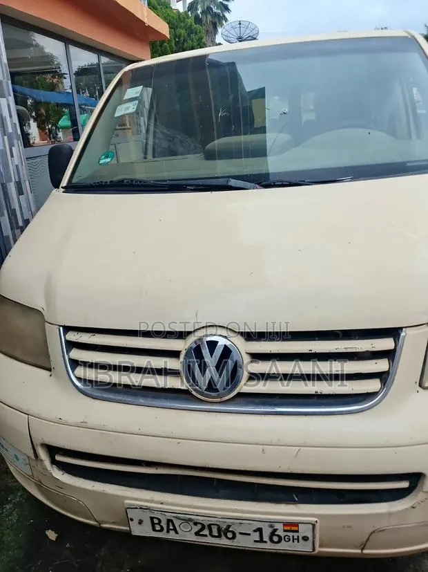 Volkswagen Transporter 2008 Beige · Photo 1