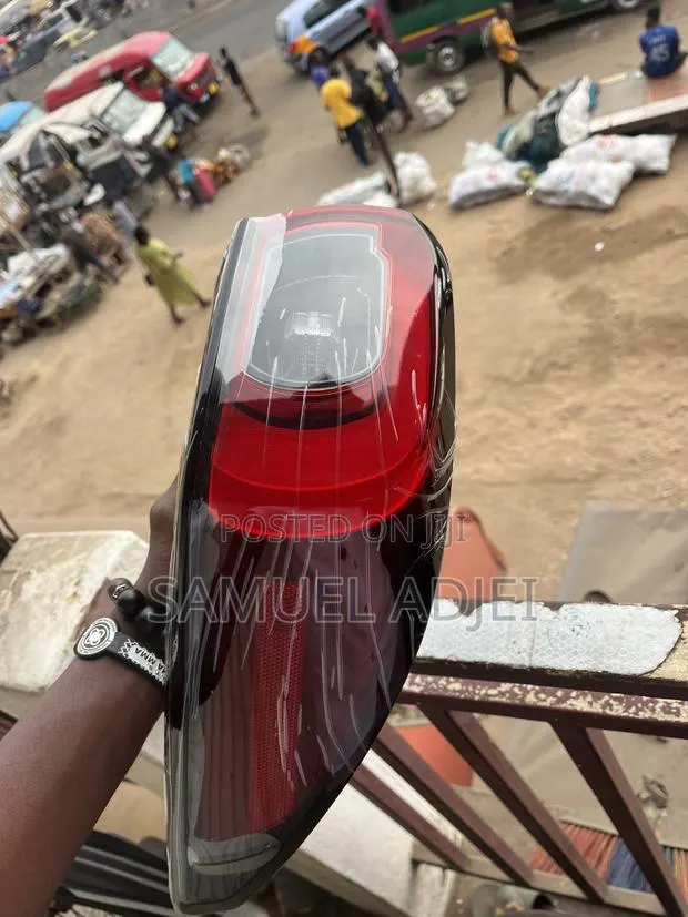 Mazda CX5 2022 to 2025 Tail Light Full LED /Touring. · Photo 5