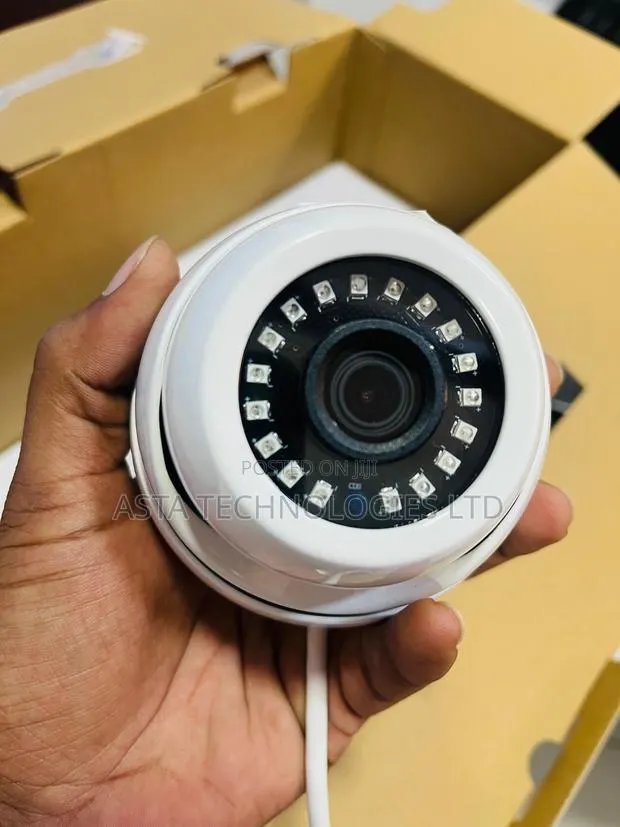 CCTV Camera 4 Channel Complete Kit With Wires Cables Plug Play · Photo 1