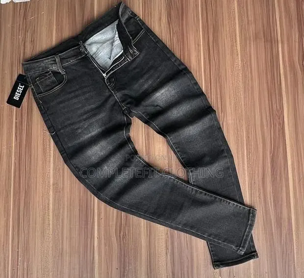 Guy-Man Jeans · Photo 1