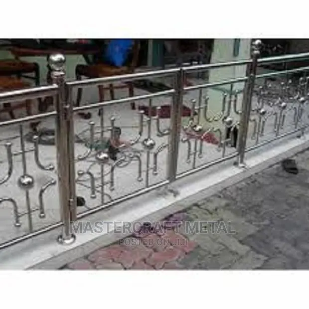 Quality Stainless Steel Barrister | Shiny Stainless Steel · Photo 1