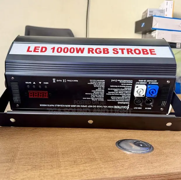 8 Segment RGB Led Strobe 1000 Watts · Photo 3