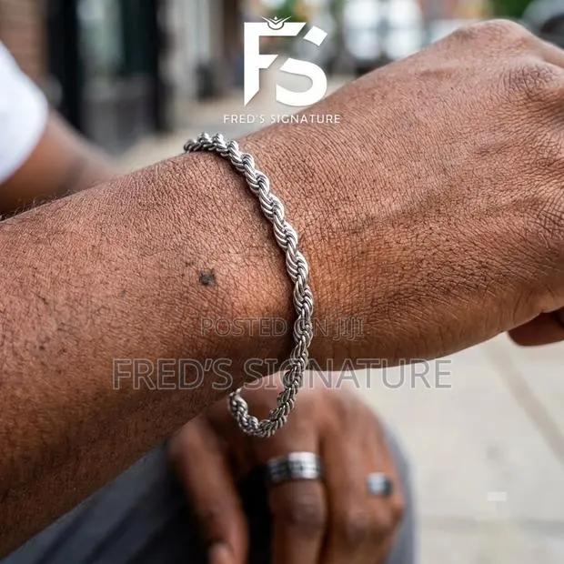Unisex Bracelet · Photo 1