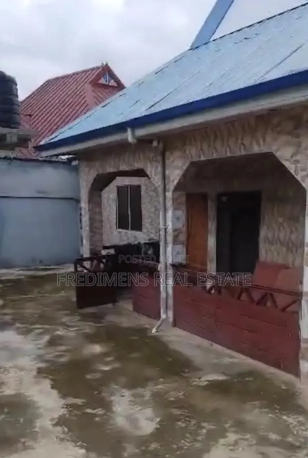 4bdrm House in Fredimens Real, Kumasi Metropolitan for sale · Photo 1