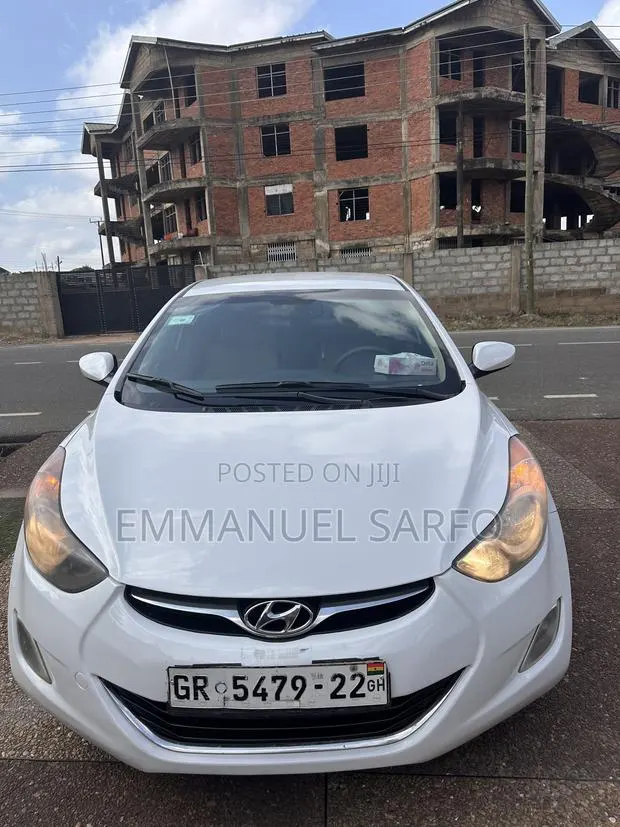 Hyundai Elantra GLS Sedan FWD (1.8L 4cyl 6A) 2013 White · Photo 1