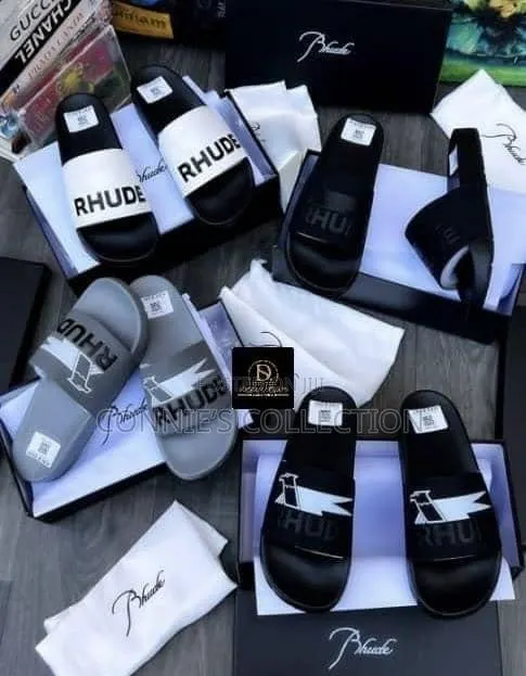 Rhude Slides · Photo 1