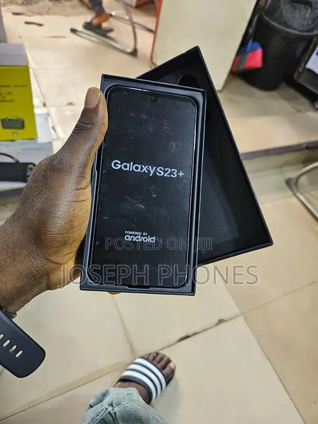 New Samsung Galaxy S23 Plus 256 GB Black · Photo 1