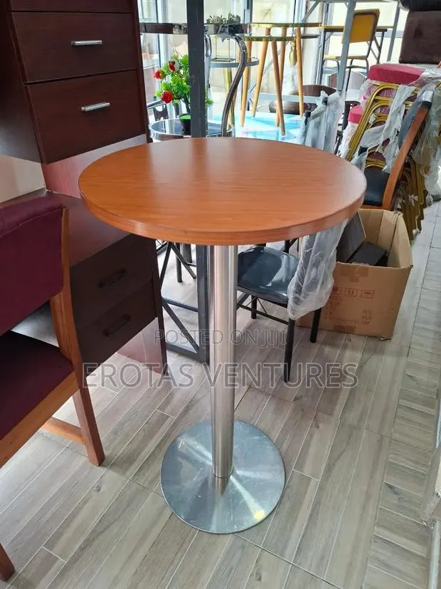 Bar Table - Wood Top · Photo 1