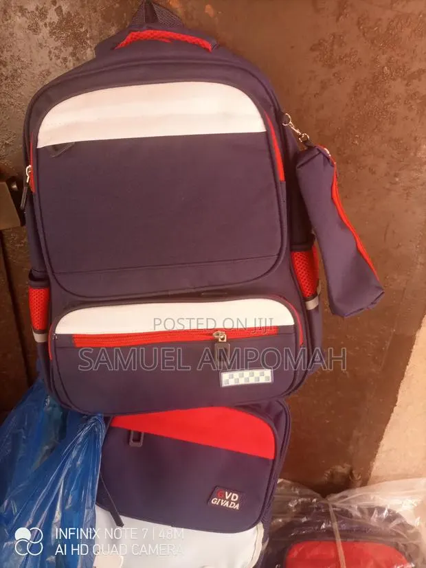 Back To School Back Pack · Photo 1