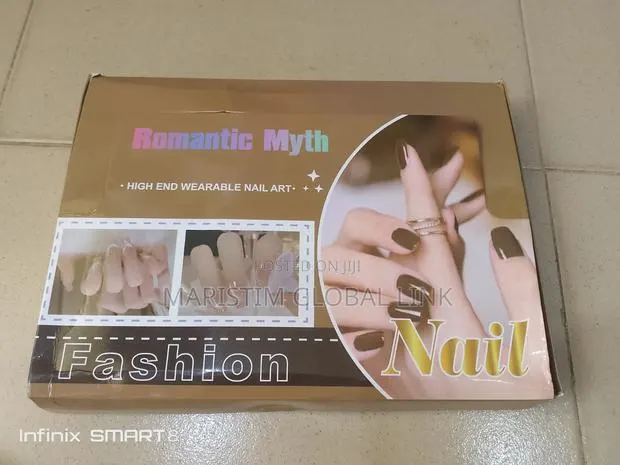 Easy Wear Gel Nails · Photo 1