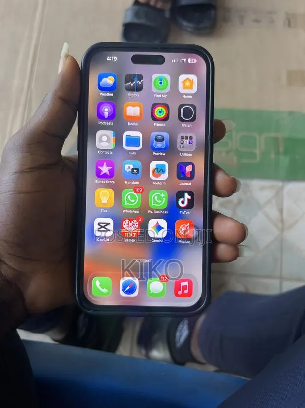 Apple iPhone 14 Pro Max 128 GB Graphite · Photo 1