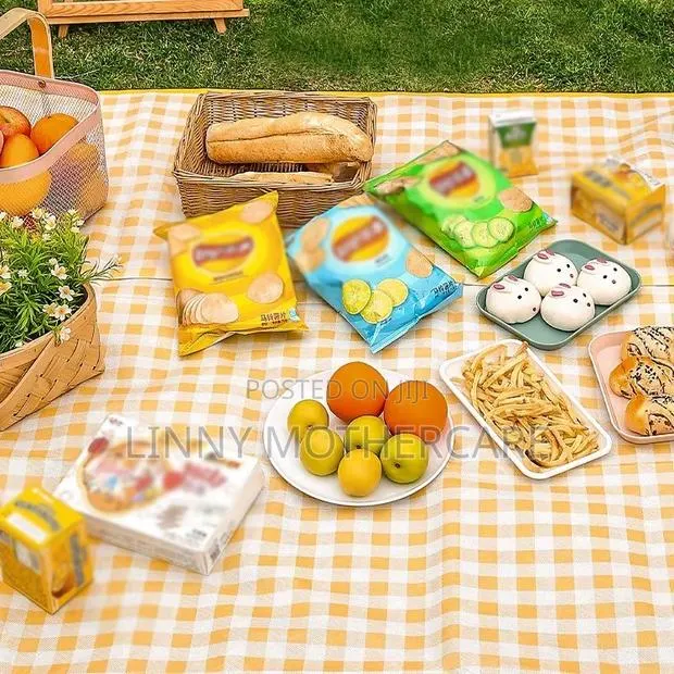 Waterproof Picnic Mat · Photo 1