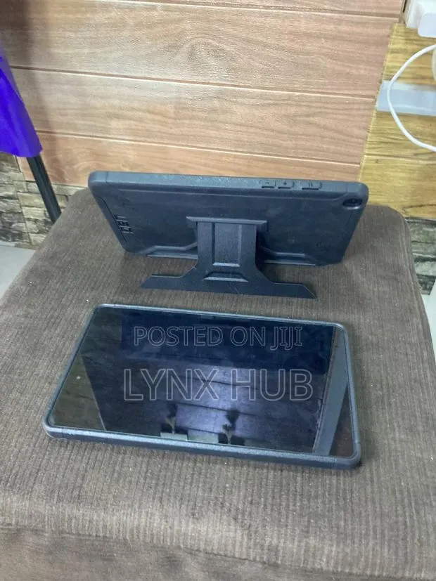 Samsung Galaxy Tab A 8.0 (2018) 32 GB Black · Photo 1