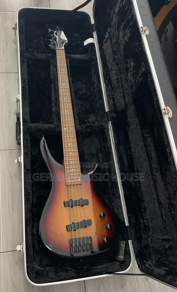 Stagg Guitar · Photo 1