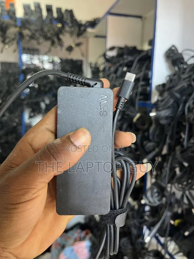 Original Lenovo Type C Charger · Photo 1