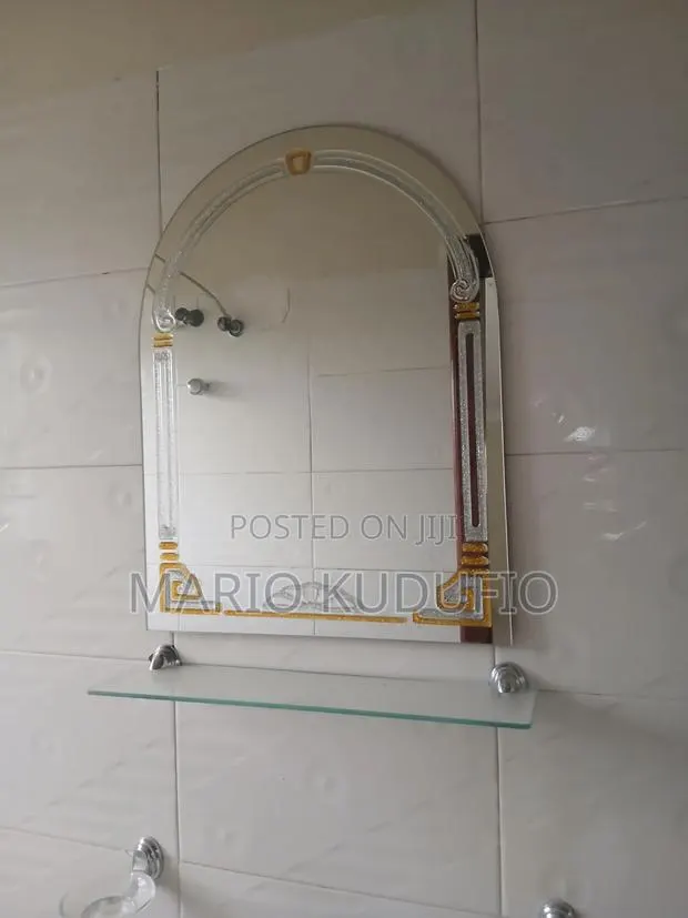 Bathroom Service · Photo 1