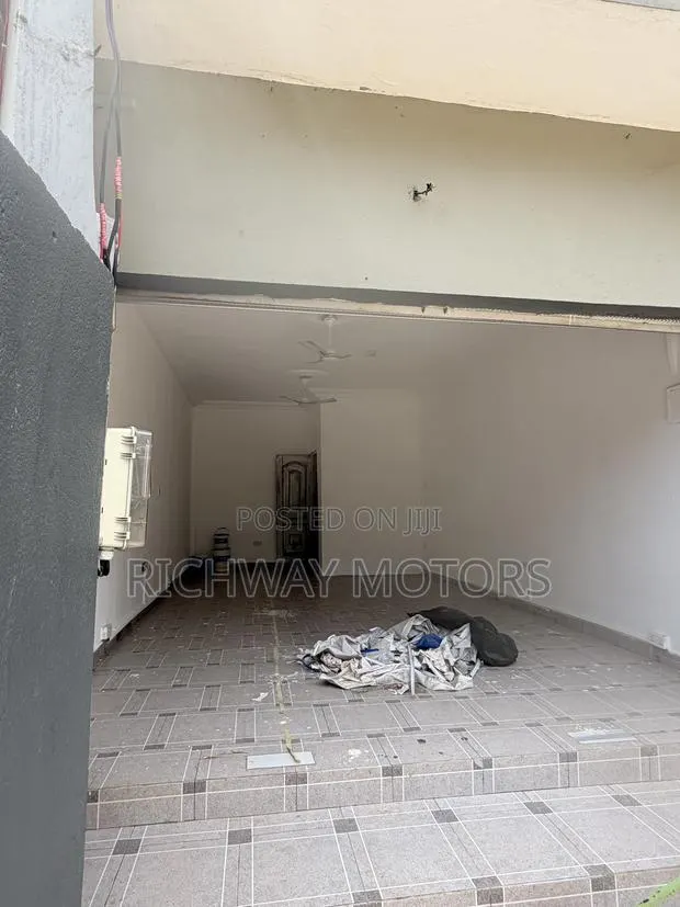 Shop for Rent at East Legon · Photo 1