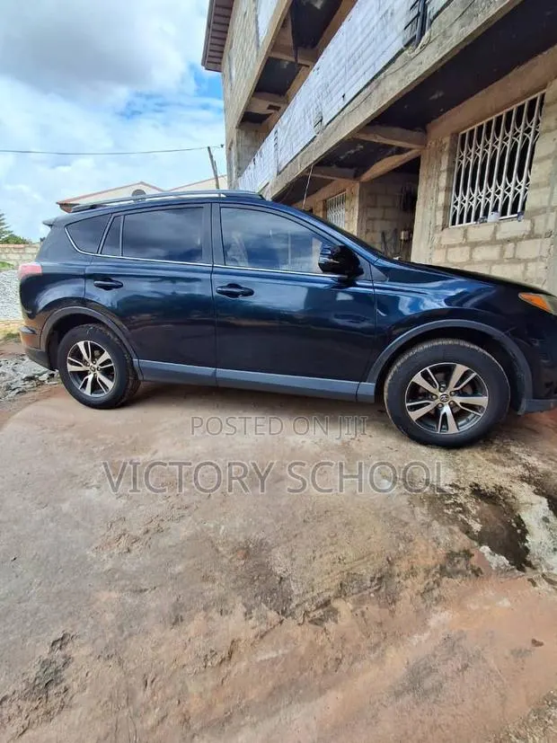 Toyota RAV4 2018 · Photo 1