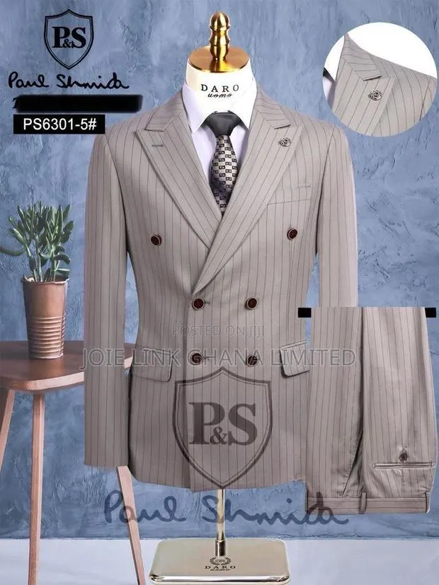 Quality Double Breasted Suit · Photo 1