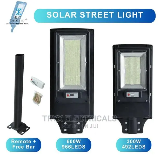300w / 600w Solar Street Light · Photo 1