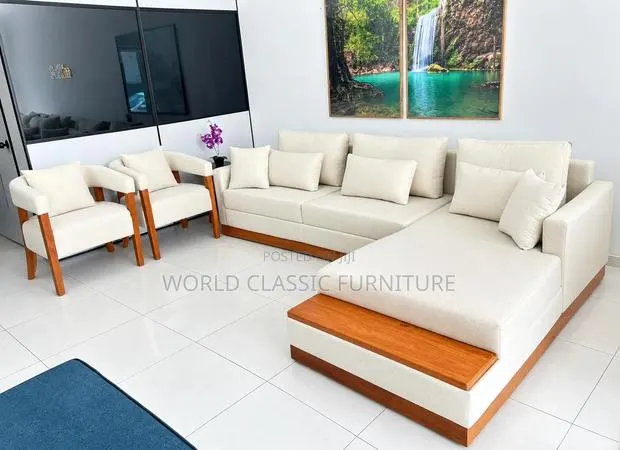 Modern L-Shaped Sectional Sofa Set With 2 Accent Chairs · Photo 1