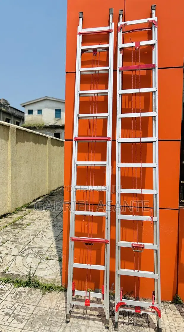 Extension Ladder · Photo 1