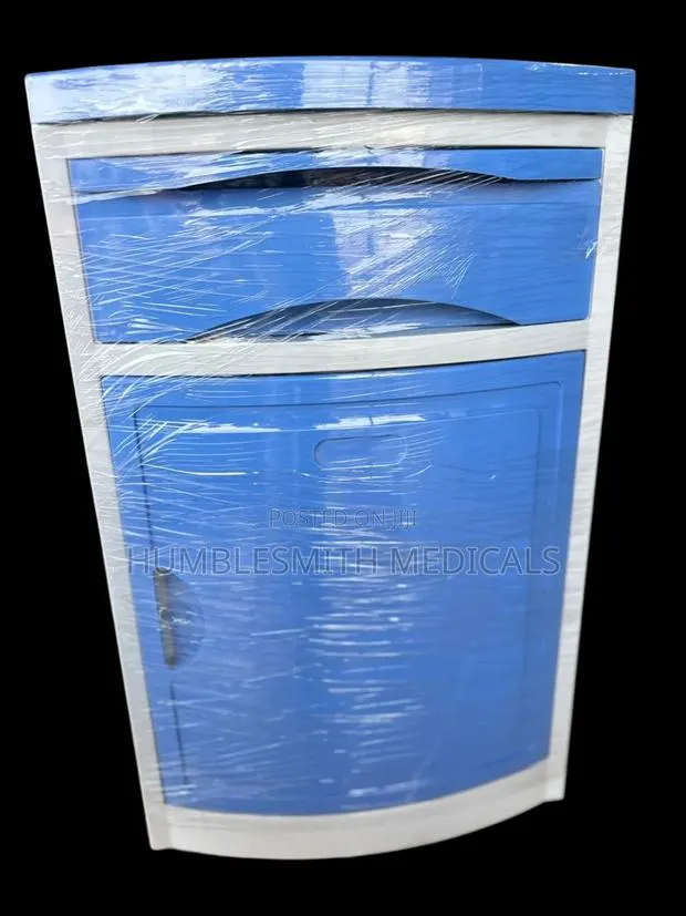 Bedside Locker Plastic · Photo 1