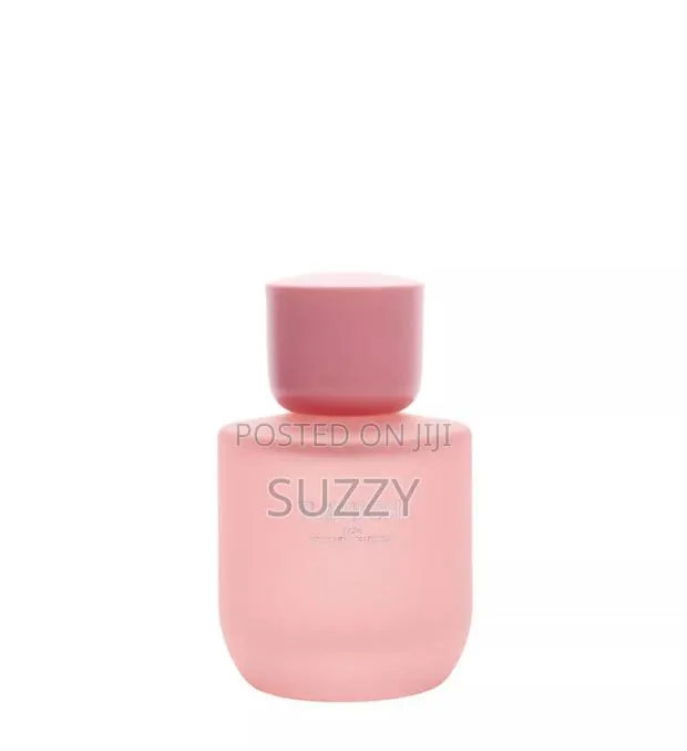 Skin and Body Fragrance · Photo 1
