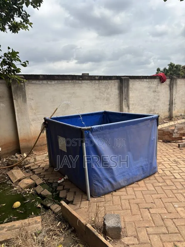 Quality Tarpaulin Tank 5ft by 5ft · Photo 4