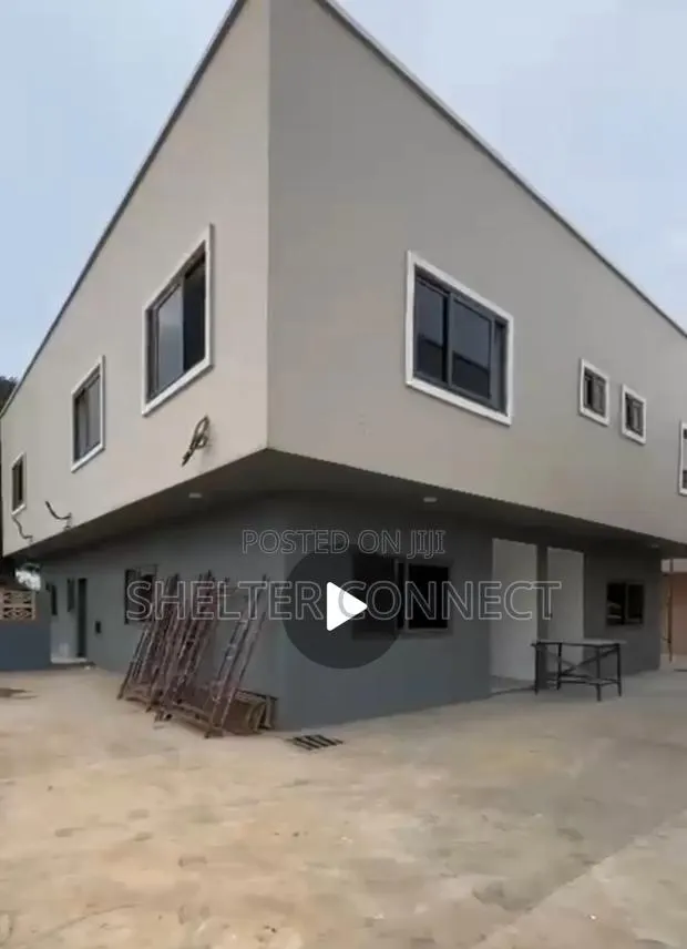 4bdrm Townhouse / Terrace in Adenta, SDA Area for rent · Photo 1