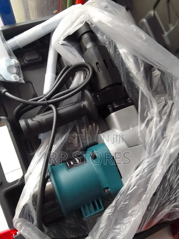 Bosch Rotary Hammer Drill 1100w · Photo 1