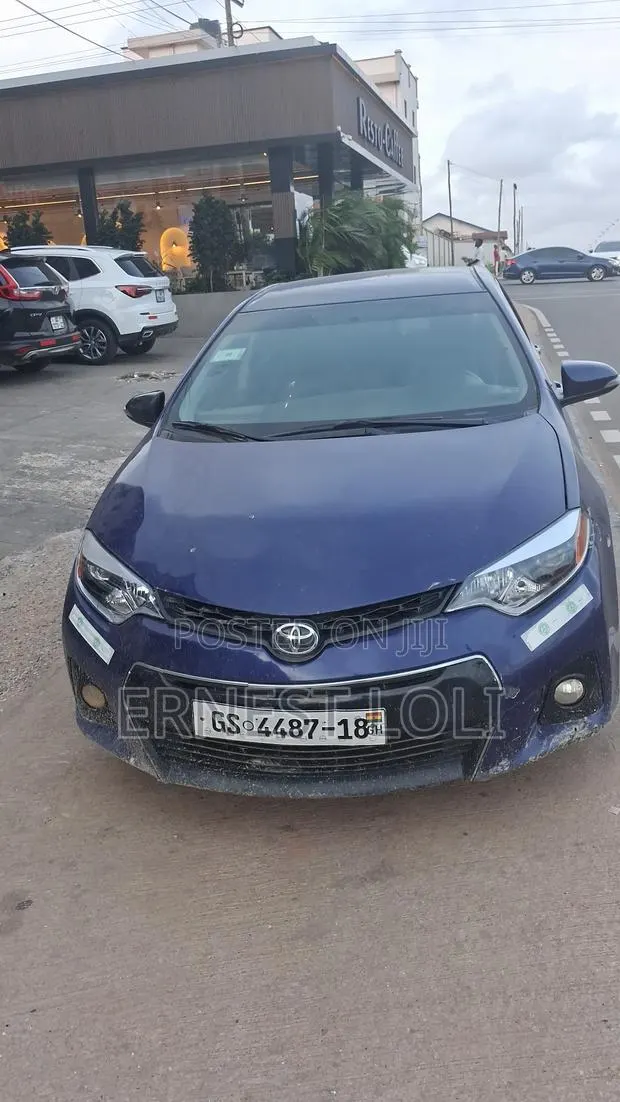 Toyota Corolla 2016 Blue · Photo 1