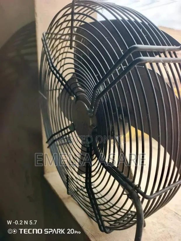 Commercial Extractor Fan · Photo 3
