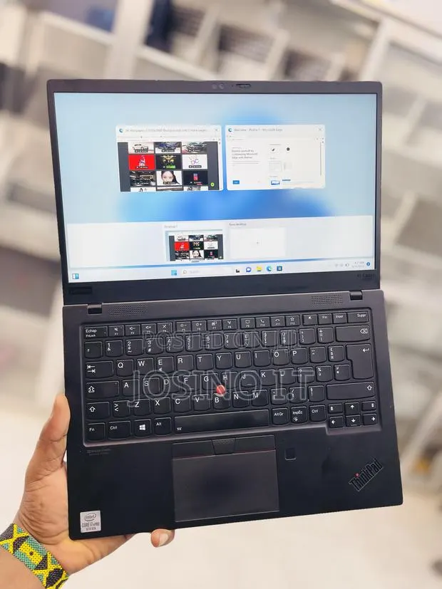Laptop Lenovo ThinkPad X1 Carbon 16GB Intel Core i7 SSD 512GB · Photo 1