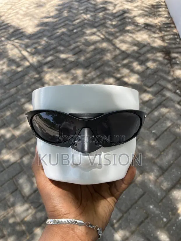 Futuristic Sunglasses · Photo 1
