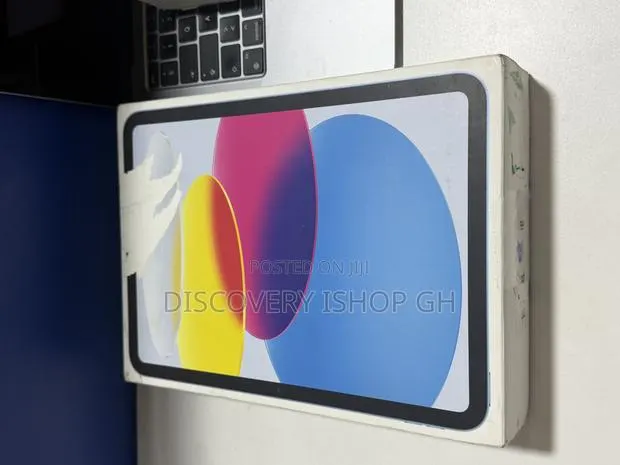 Apple iPad (2025) 128 GB Blue · Photo 1
