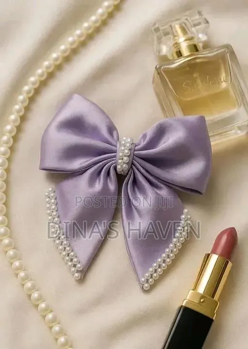 Scrunchie by Dina · Photo 1