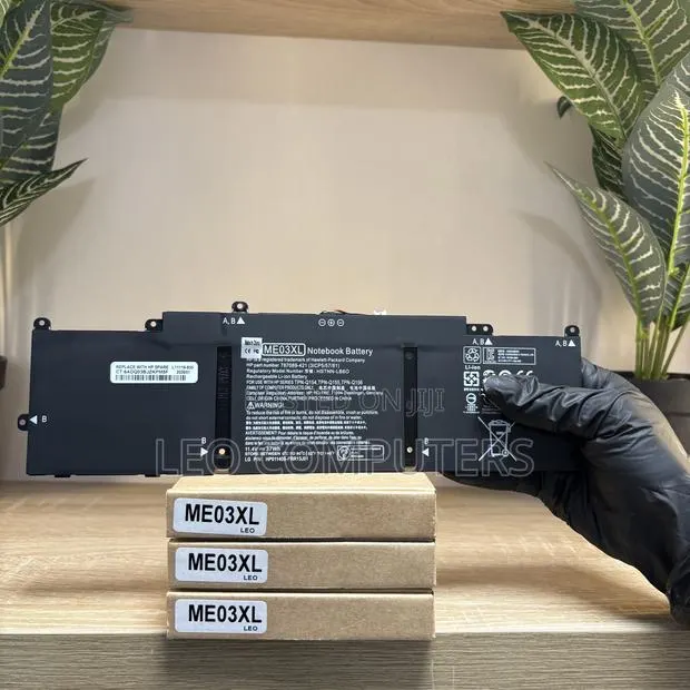 HP ME03XL Batter for HP Stream 11 and HP Stream 13 Series · Photo 1
