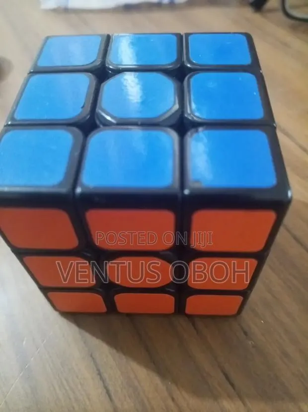Rubix Cube · Photo 1