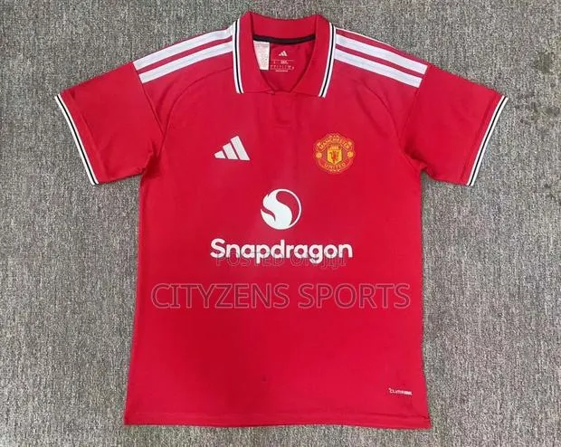 Manchester United 2026/27 Home Kit · Photo 1