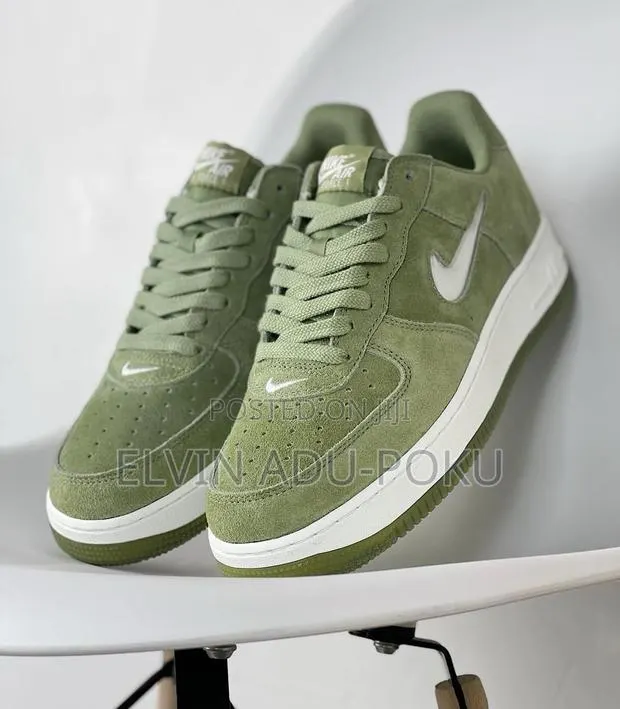 Nike Air Force 1 Low "Color Of The Month - Oil Green" . · Photo 1