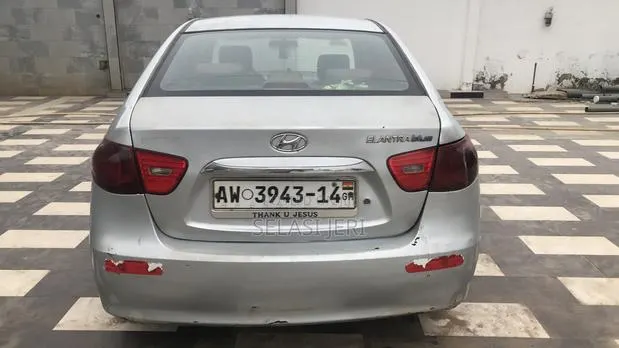Hyundai Elantra 2.0 2009 Silver · Photo 1